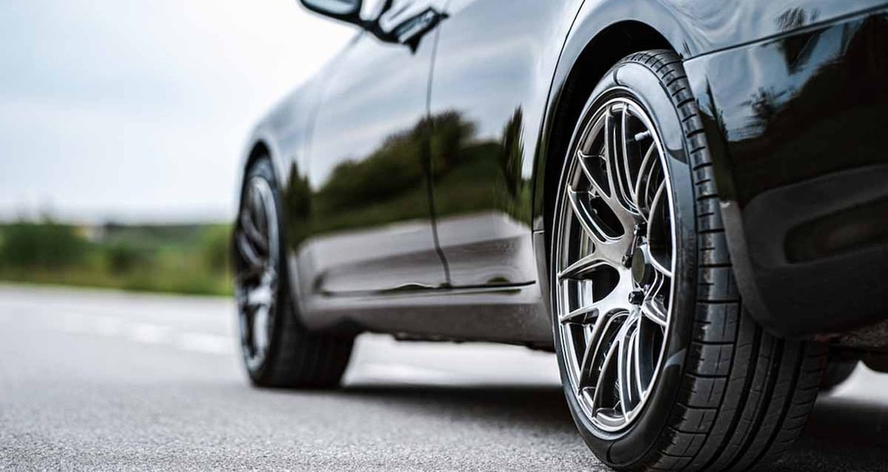 arabasi siyah olanlara kotu haber duyan kosar adim uzaklasiyor JJM56DBP