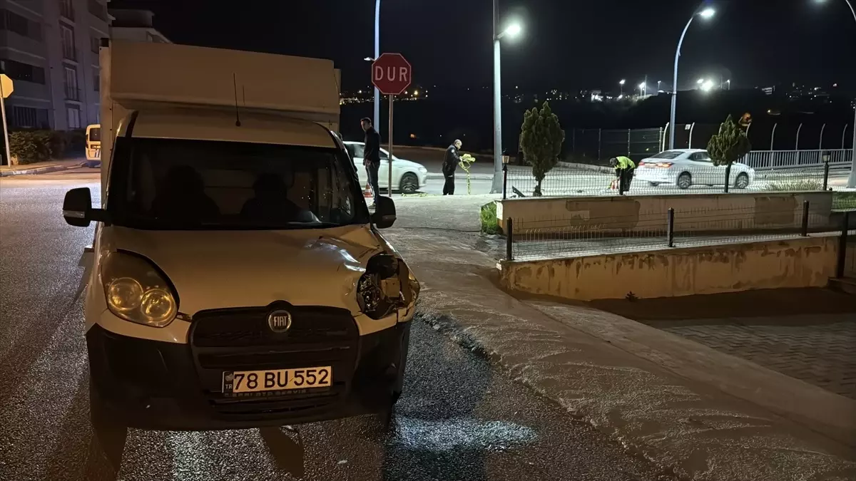 karabukte motosiklet kamyonet kazasi GRj4tC7t.jpg