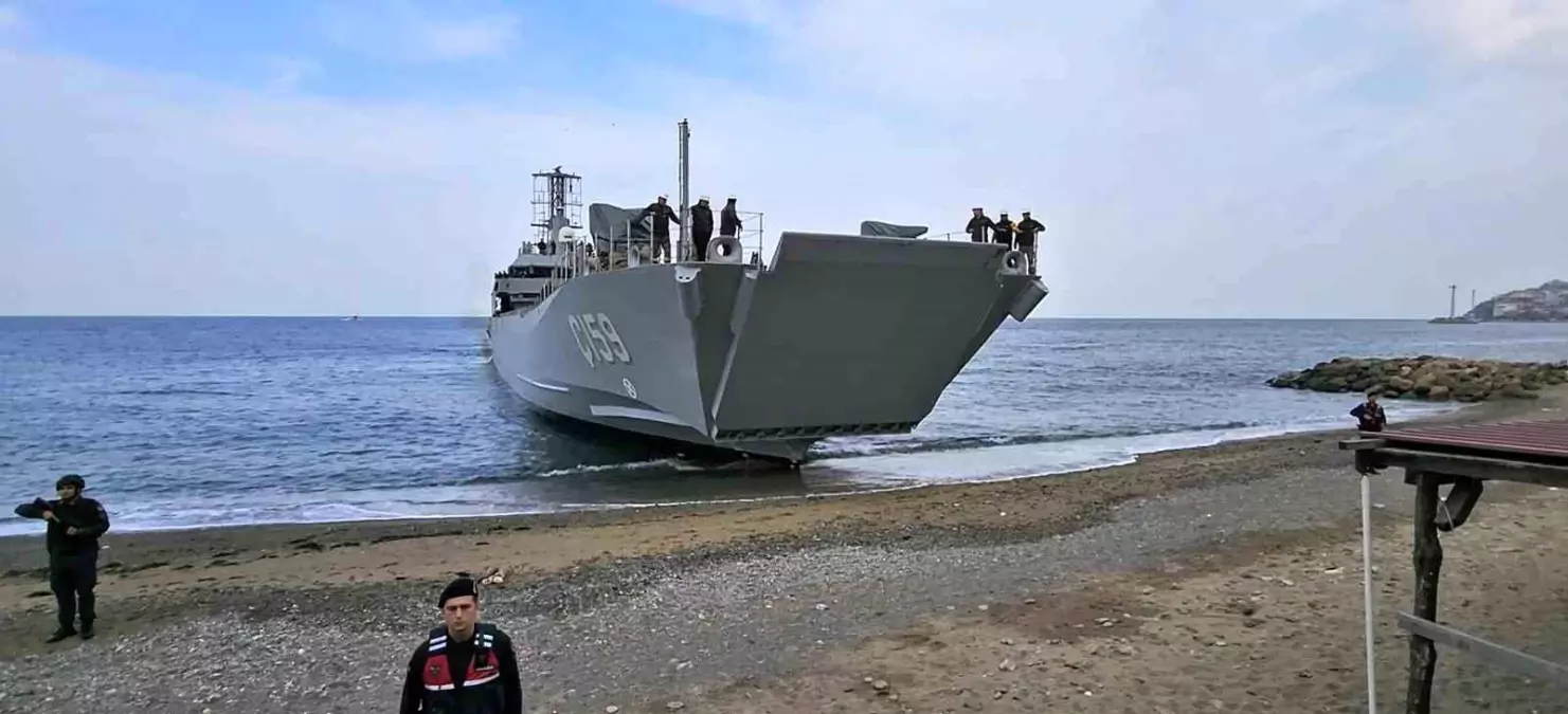 yeni tip cikarma gemisi c 159un testleri yalovada yapildi DJmX62jS.jpg